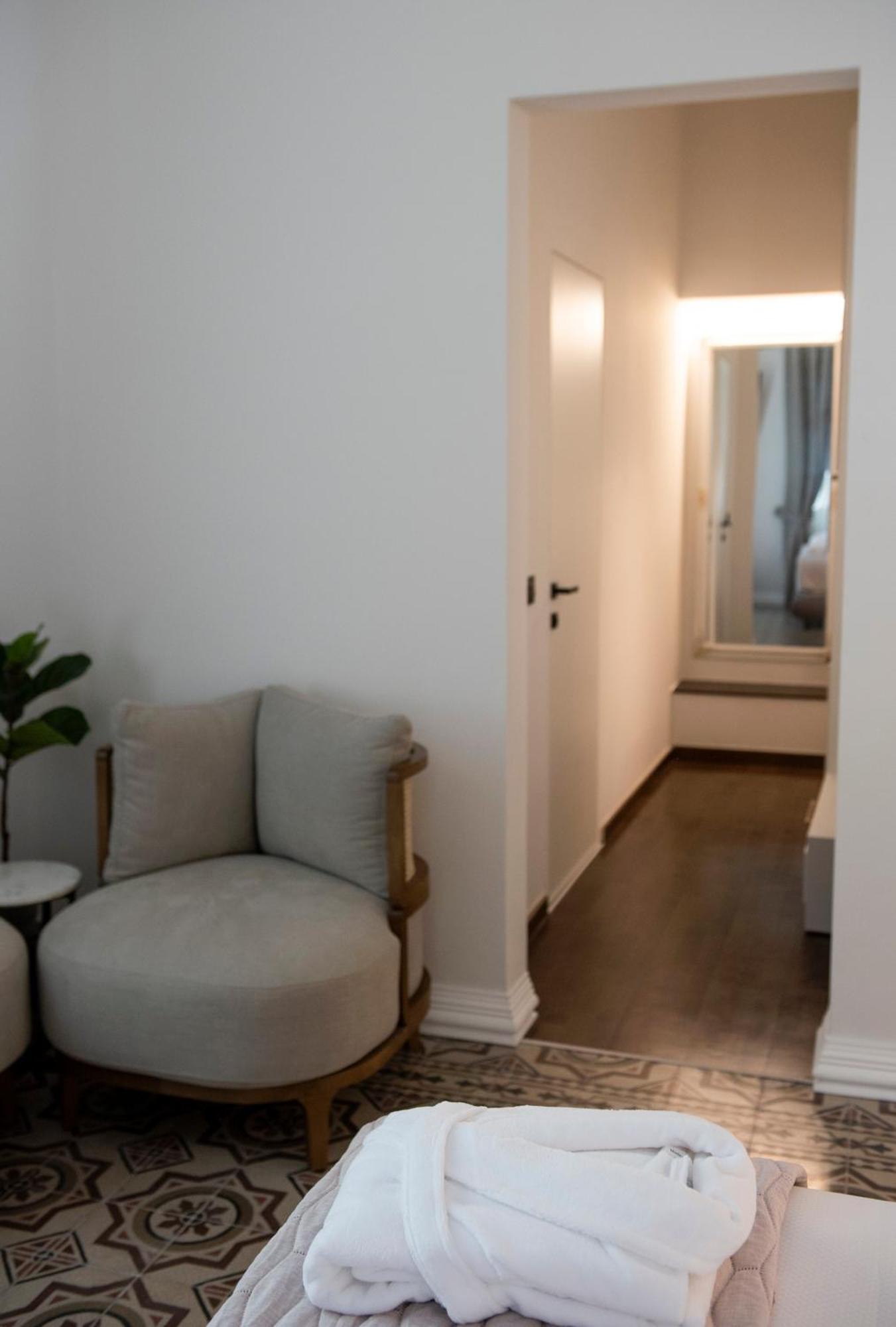 Jensen Luxury Suites Rhodes City Exterior photo